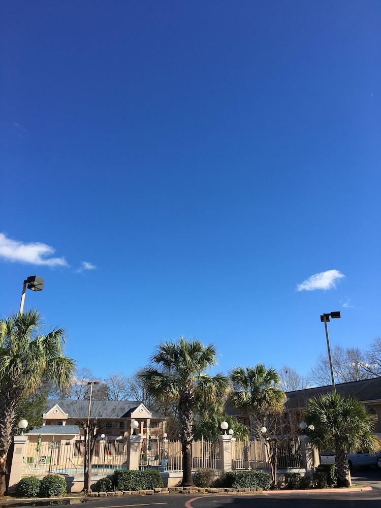 Days Inn By Wyndham Nacogdoches/Sfa University/Downtown Екстериор снимка