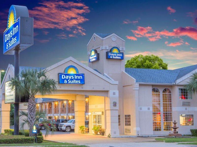 Days Inn By Wyndham Nacogdoches/Sfa University/Downtown Екстериор снимка